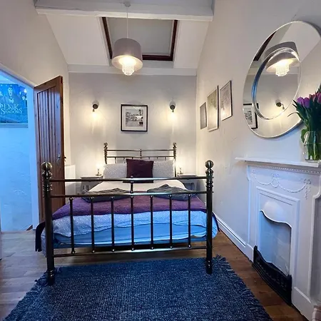 Gill Cottage, The Gill. Apartment